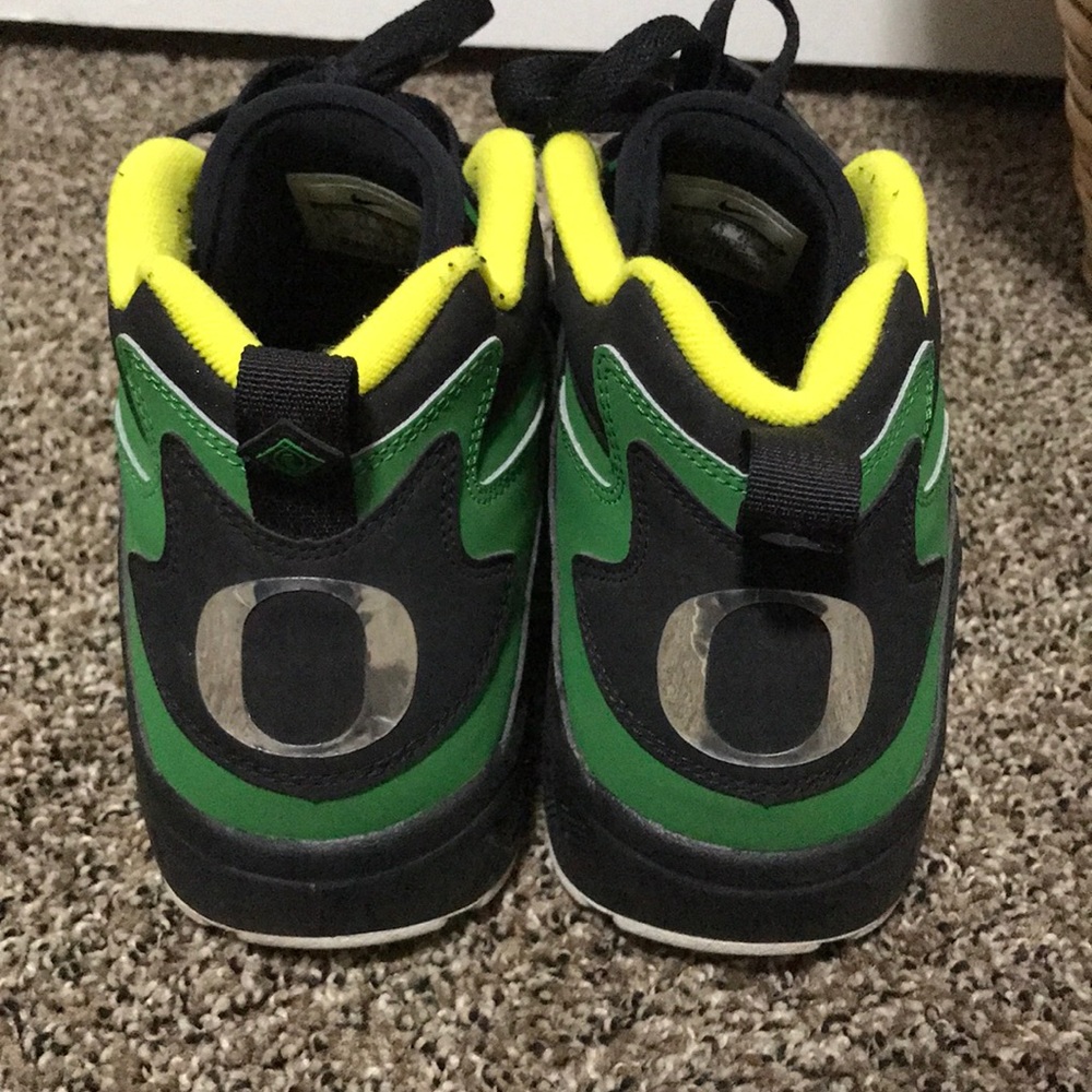 Men’s/ Women’s Nike Diamond Turf “Oregon” addition